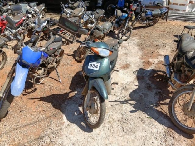 Lote 84 · HONDA/C100 BIZ 2003 — sucata
