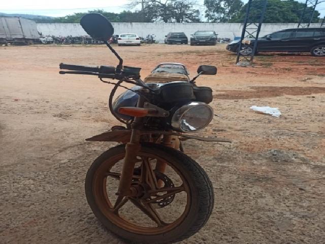 Lote 12 · Jta/Suzuki EN125 Yes 2008 — Sucata