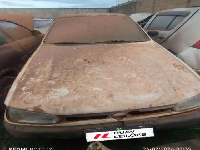 Lote 27 · VW/GOL CLI 1996 — sucata