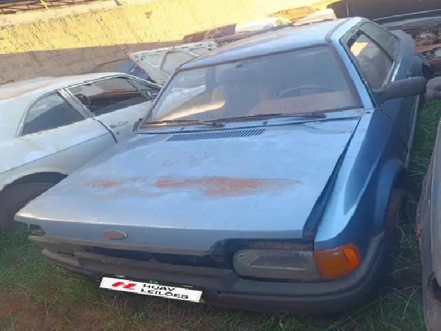 Lote 19 · Ford/Verona Glx 1992 — Sucata