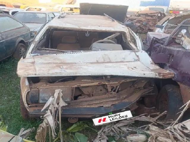 Lote 47 · VW/PARATI LS 1985 — sucata