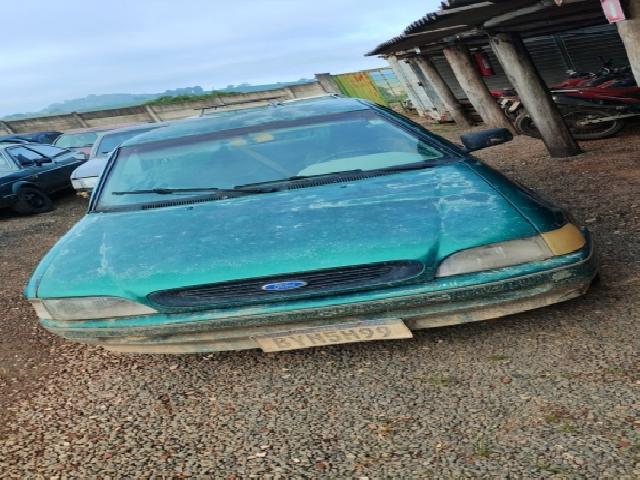 Lote 31 · IMP/FORD ESCORT 1.8I GL 1996 — conservado