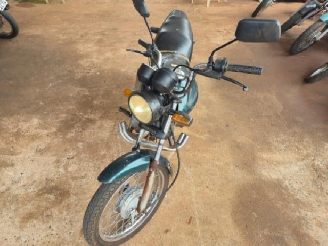 Lote 8 · HONDA/CG 125 TITAN KS 2000 — conservado