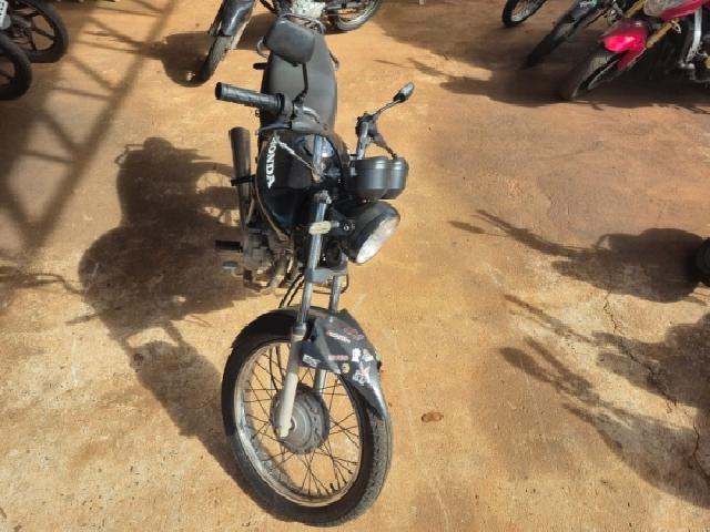 Lote 6 · HONDA/CG 125 FAN 2006 — conservado