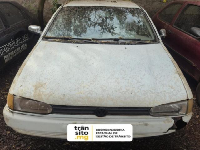 Lote 51 · VW/GOL 16V 1999 — sucata