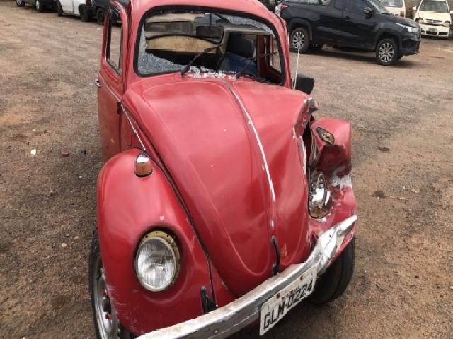 Lote 6 · VW/FUSCA 1300 L 1978 — sucata