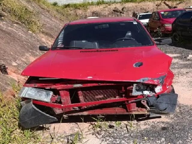 Lote 28 · FIAT/UNO MILLE 1991 — sucata