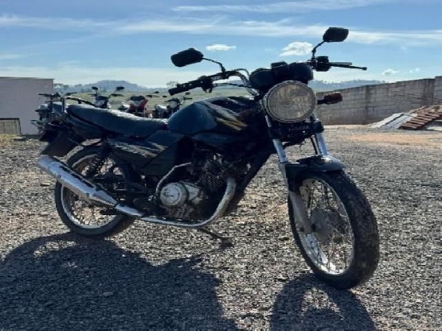 Lote 15 · YAMAHA/YBR 125K 2006 — conservado