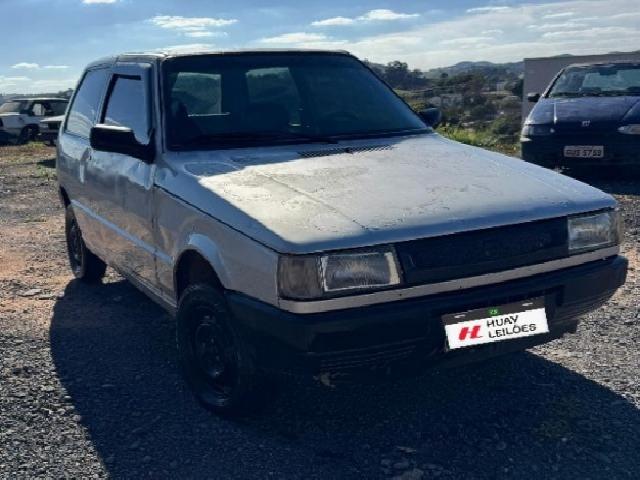 Lote 17 · FIAT/UNO MILLE 1991 — conservado