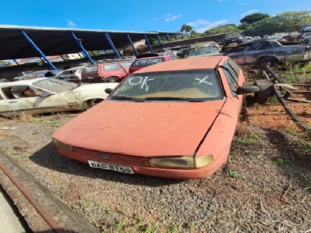 Lote 33 · VW/GOL CLI 1.8 1996 — sucata