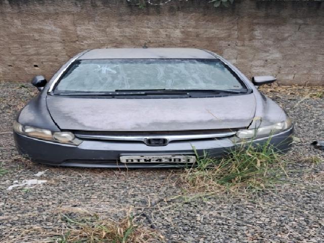 Lote 14 · Honda/Civic Lxs 2007 — Sucata