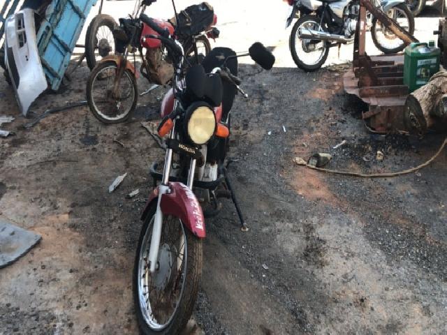 Lote 18 · HONDA/CG 150 FAN ESI 2013 — conservado