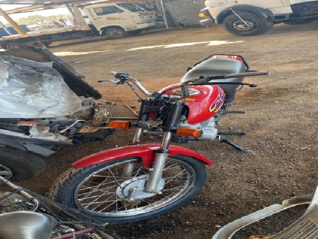 Lote 13 · HONDA/CG 125 TITAN 1996 — conservado