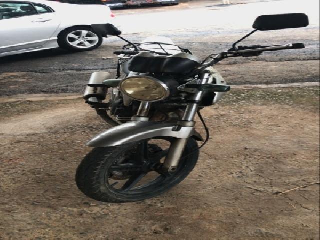 Lote 5 · HONDA/CBX 250 Twister 2005 — conservado
