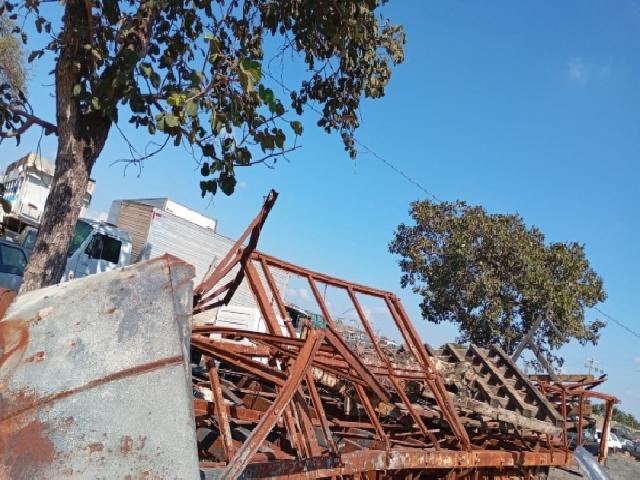 Lote 71 · SR/RANDON SR CA 2013 — sucata