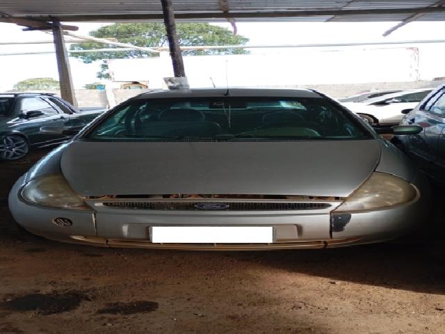 Lote 44 · FORD/KA GL 2001 — conservado