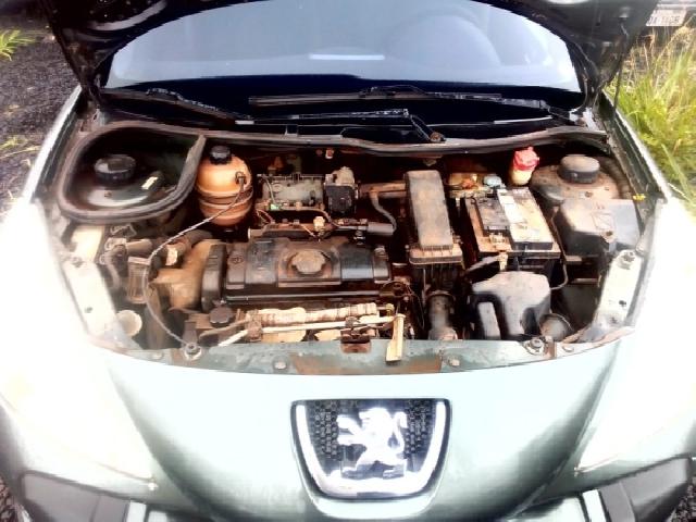 Lote 37 · I/PEUGEOT 207HB XR S 2011 — conservado