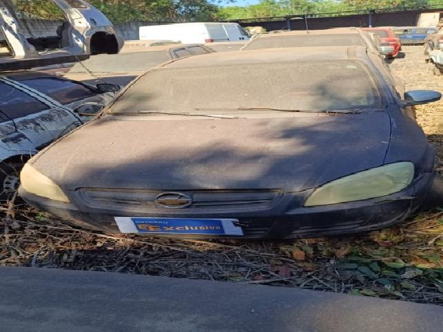 Lote 13 · GM/CELTA 4P LIFE 2007 — conservado