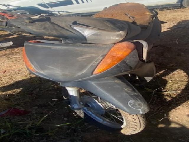 Lote 39 · HONDA/BIZ 100 KS 2013 — sucata