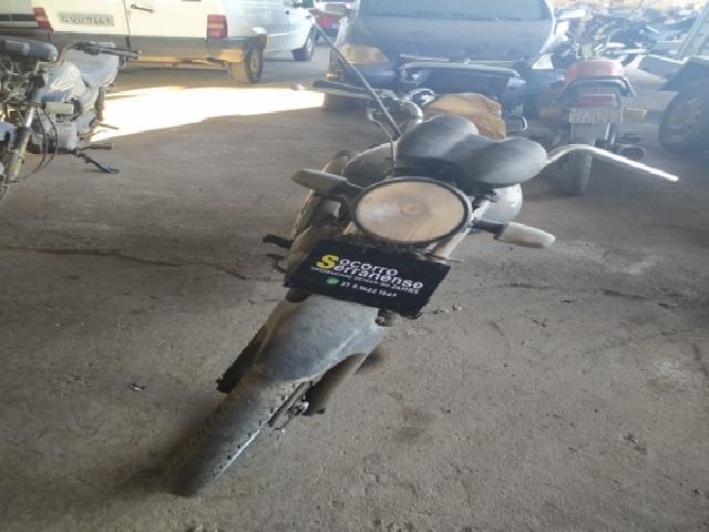 Lote 15 · HONDA/CG 150 FAN ESI 2013 — conservado