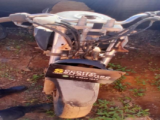 Lote 44 · Honda/Cbx 250 Twister 2008 — Sucata