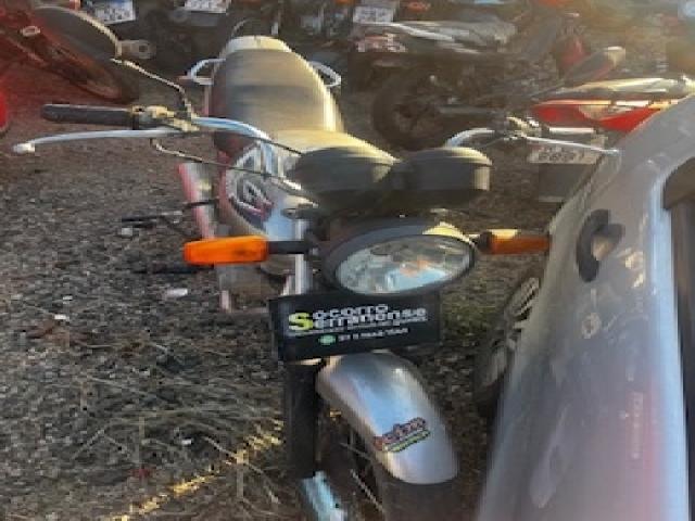 Lote 11 · HONDA/CG 125 TITAN KS 2001 — conservado