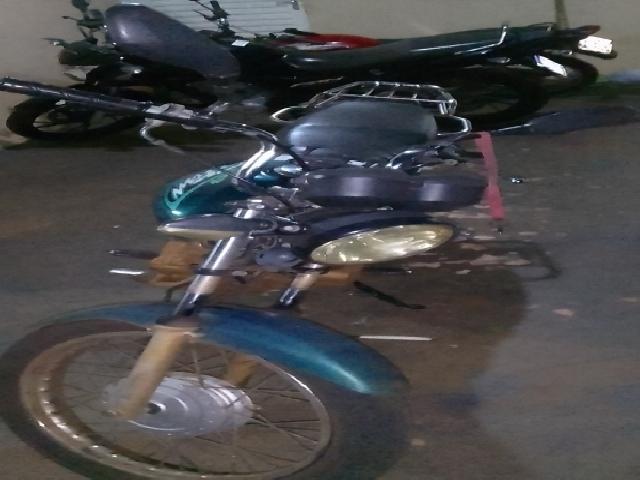 Lote 21 · HONDA/CG 125 TITAN KS 2003 — conservado