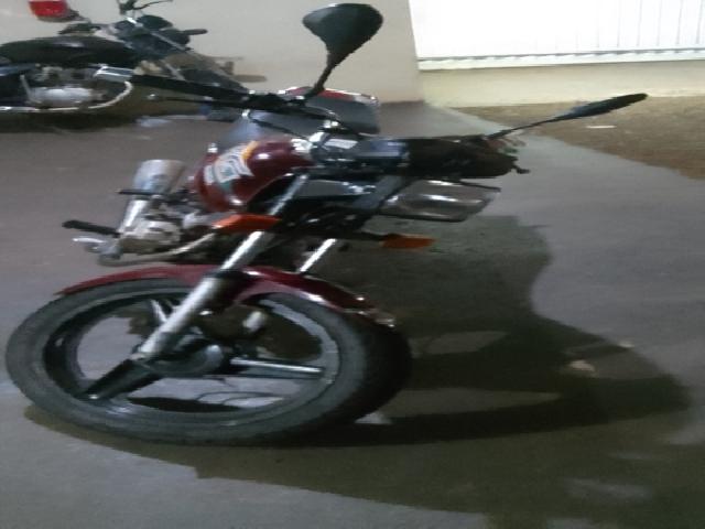 Lote 15 · HONDA/CG 125 TITAN 1998 — conservado