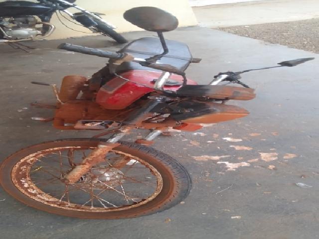 Lote 54 · HONDA/CG 125 1983 — sucata